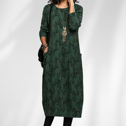 Meadow | Elegant Crewneck Winter Dress