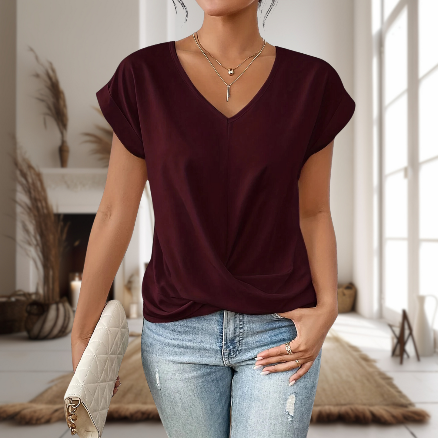 Isoline | Everyday Sweetheart Neck T-Shirt