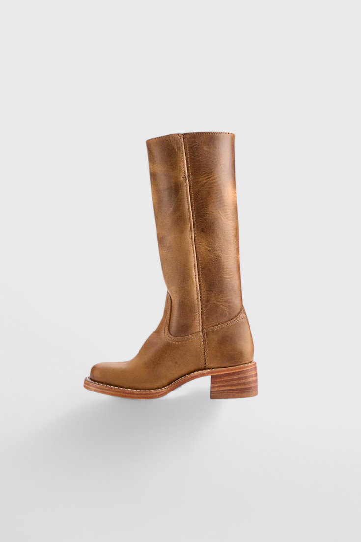 Norma | Modern Classic Boots for All-Season Wear