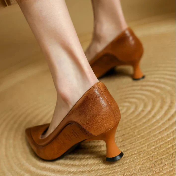 Daisy | Women's Pointed Toe Kitten Heel Pumps Slip On Mid Heel
