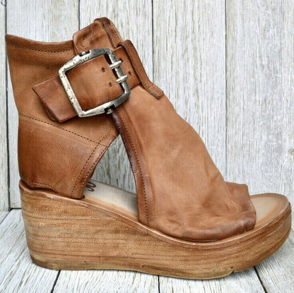 Yvette | Wedge Sandals with Buckle in Boho Style
