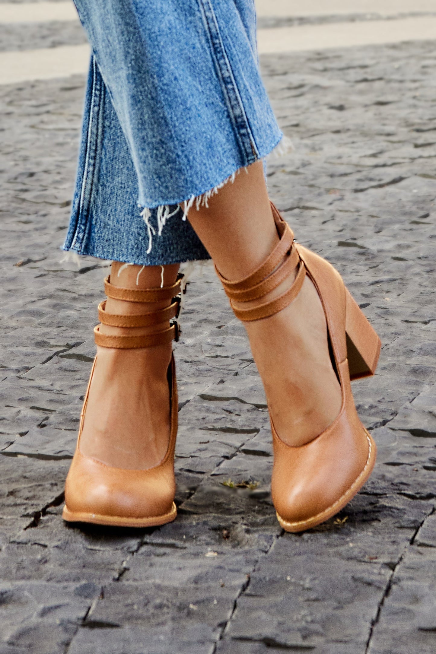 Harriet | Smooth Sandals with Ankle Strap and Thick Heel