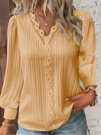 Violet | Blouse with Chiffon and Lace Details