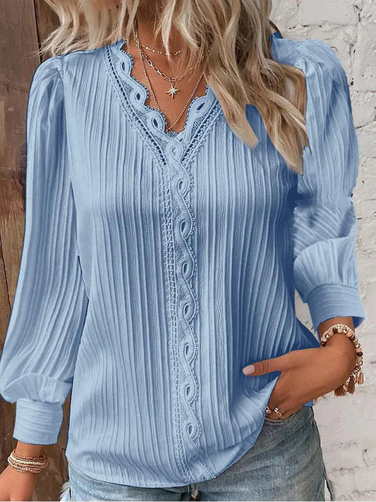 Violet | Blouse with Chiffon and Lace Details