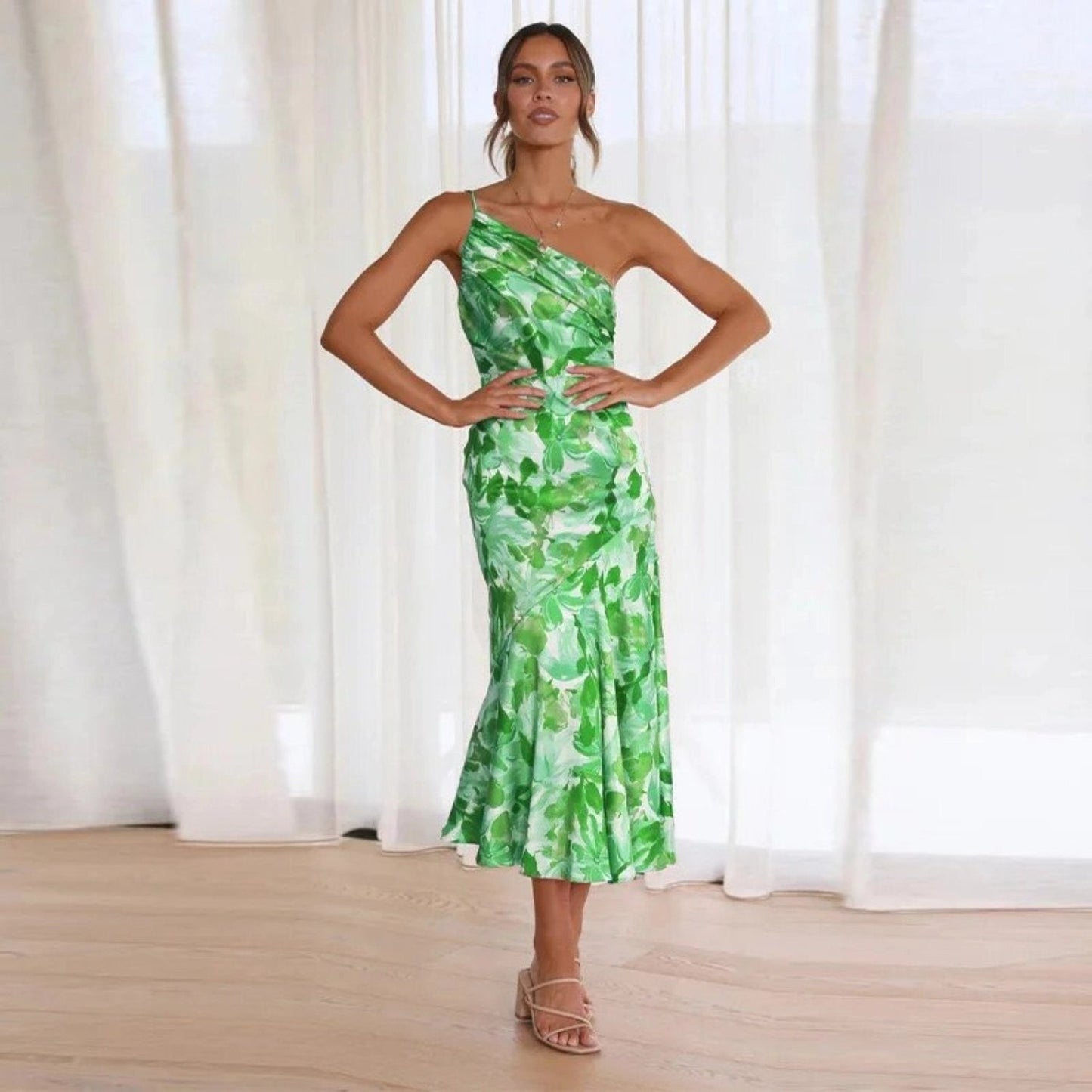 Amanda | Women’s Maxi Dress with Asymmetrical Cut and Floral Pattern