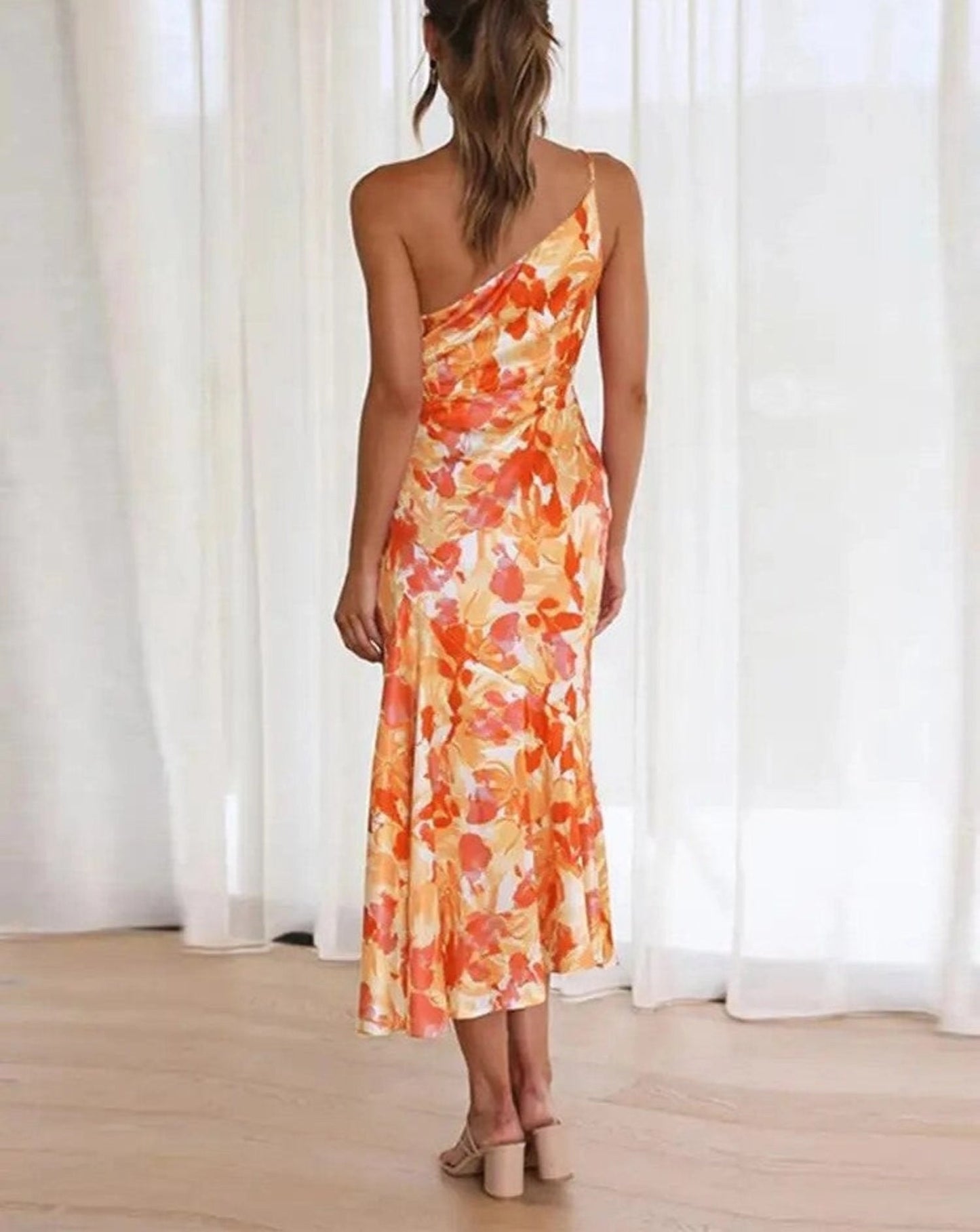 Amanda | Women’s Maxi Dress with Asymmetrical Cut and Floral Pattern