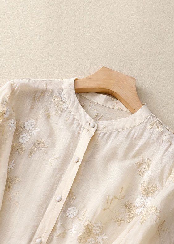 Savannah | Chic Blouse with Floral Accents