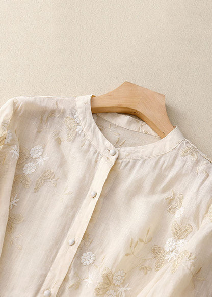 Savannah | Chic Blouse with Floral Accents