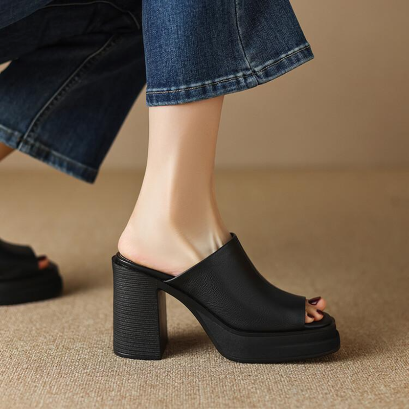 Thessaly | Women's Platform Flat Sandals