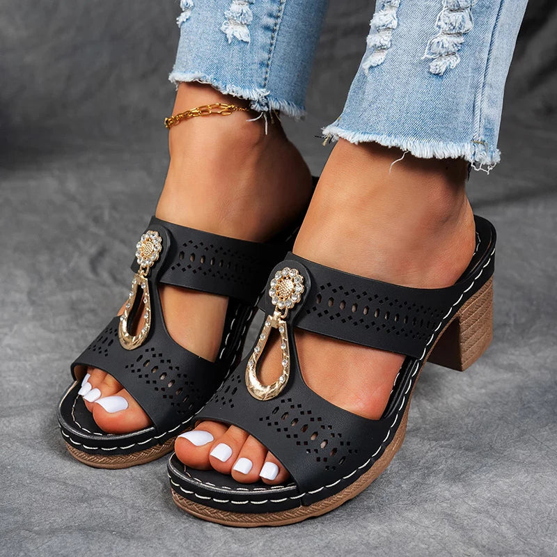 Kira | Chic and Comfortable Orthopedic Sandals