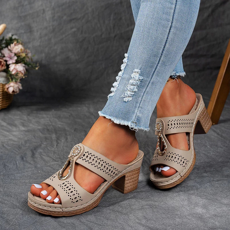 Kira | Chic and Comfortable Orthopedic Sandals