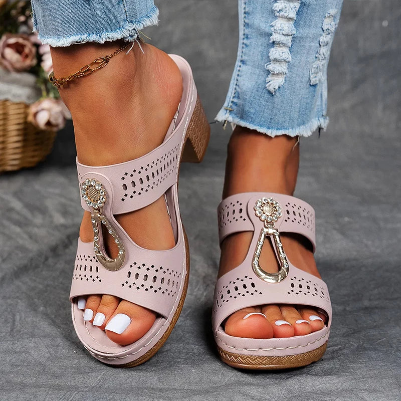 Kira | Chic and Comfortable Orthopedic Sandals