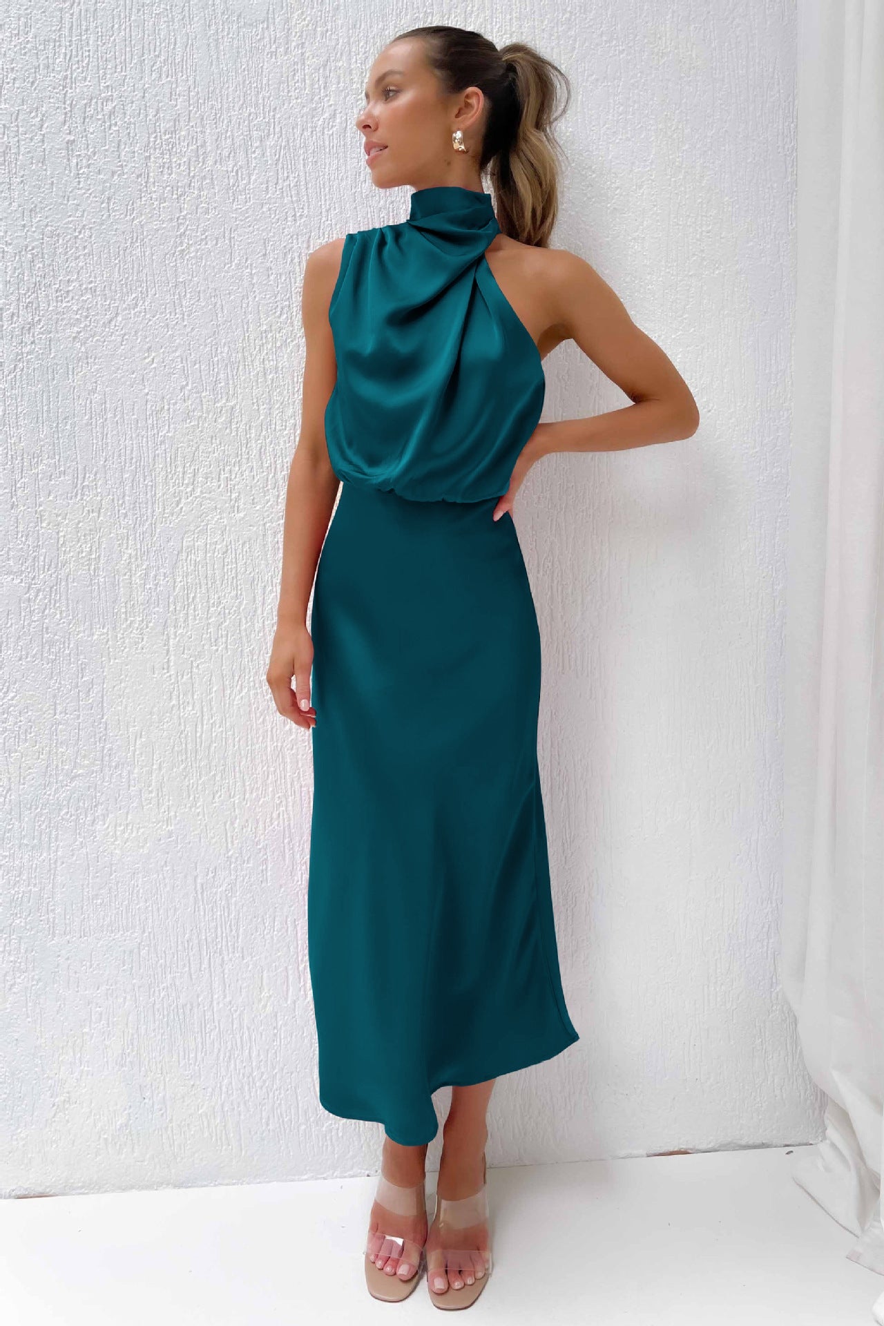 Eimear | Elegant Halter Evening Dress