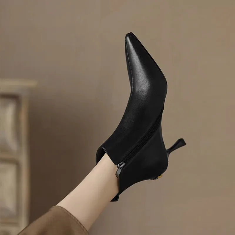 Astrid2™ | Luxe Kitten Boots