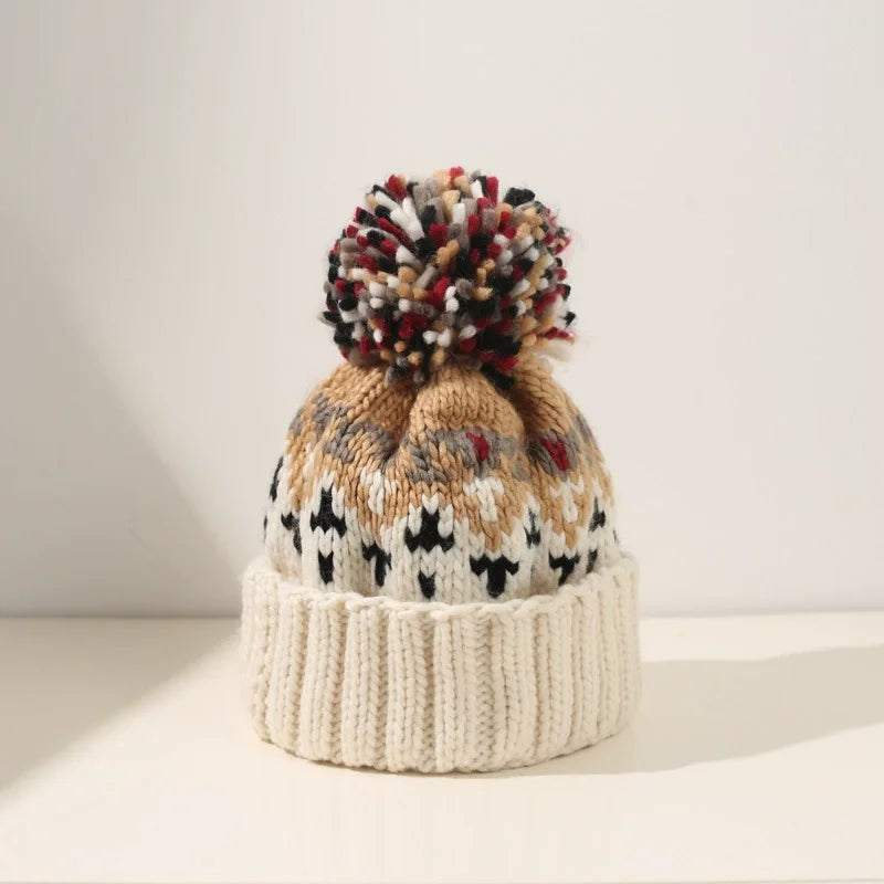 Kaitlyn2™ | Cosy Snowflake Pom Beanie
