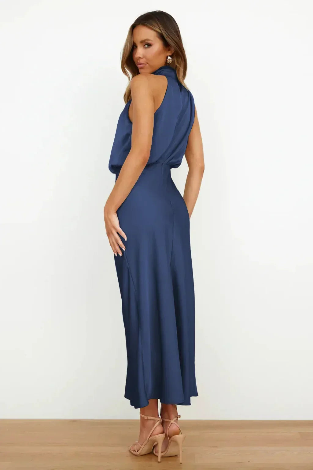 Eimear | Elegant Halter Evening Dress