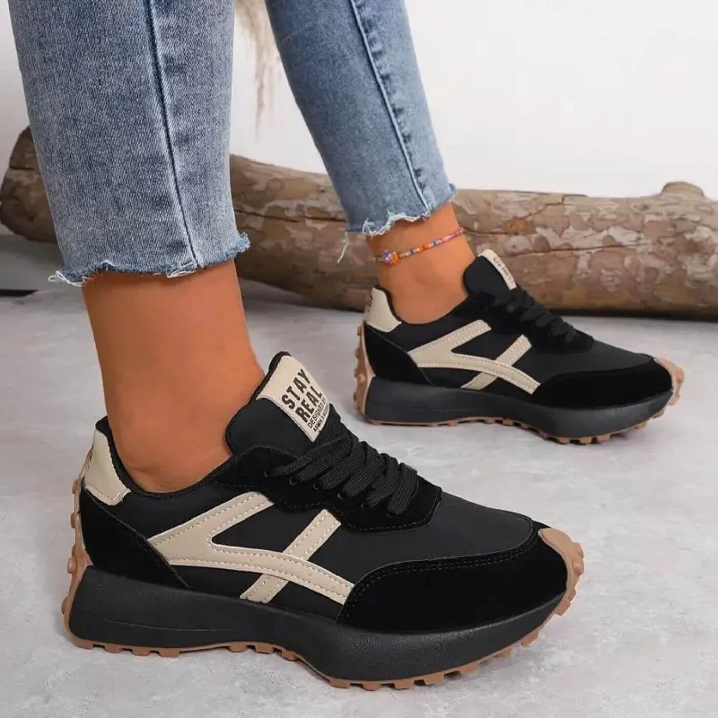 June | Slip-Resistant Orthopedic Sneakers