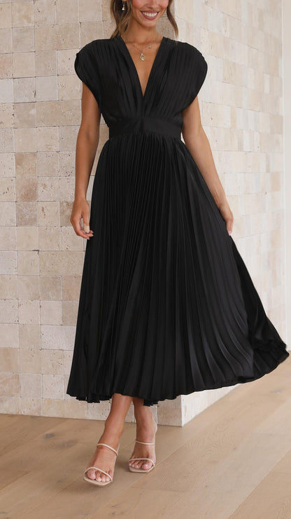Caitlin | Elegant Pleated Maxi Dress