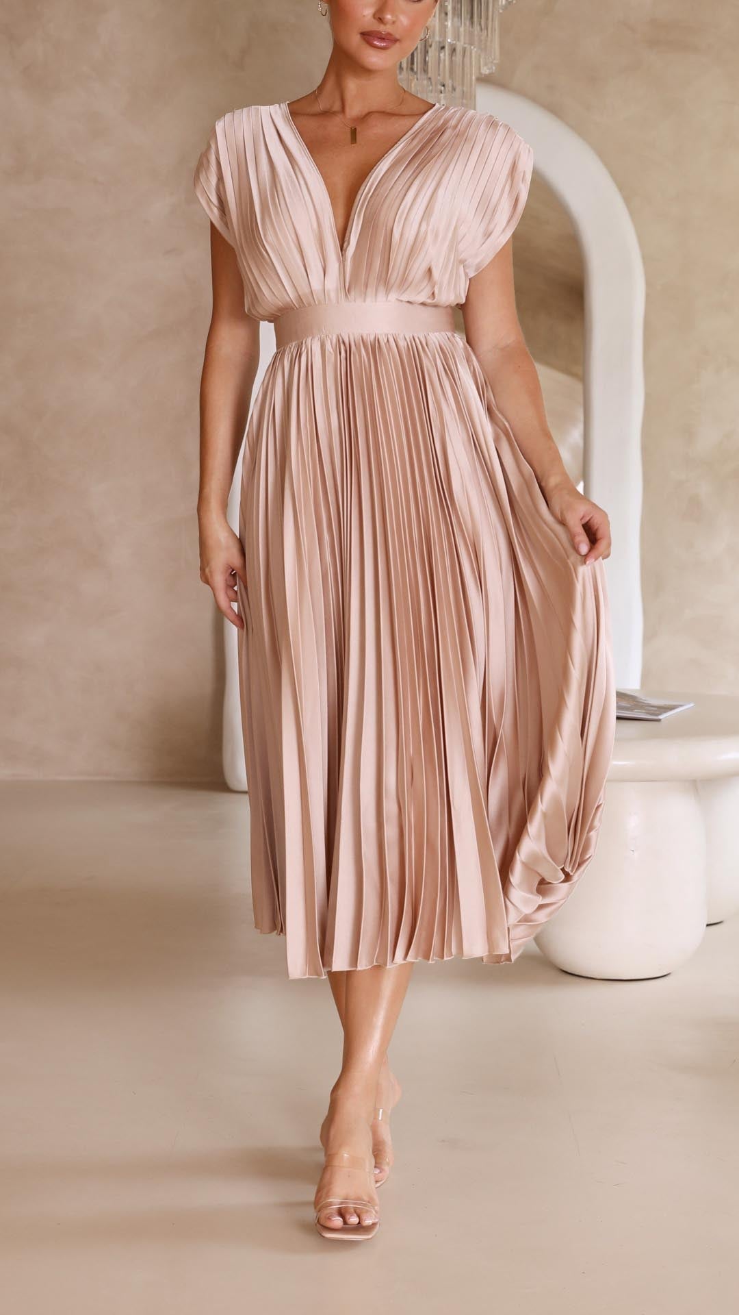 Caitlin | Elegant Pleated Maxi Dress