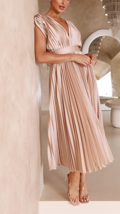 Caitlin | Elegant Pleated Maxi Dress