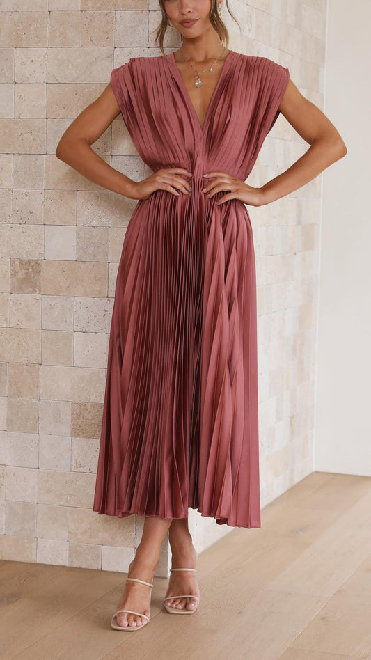 Caitlin | Elegant Pleated Maxi Dress