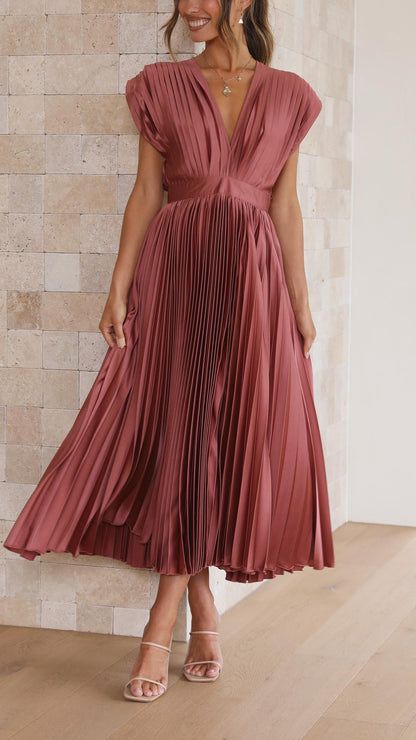 Caitlin | Elegant Pleated Maxi Dress