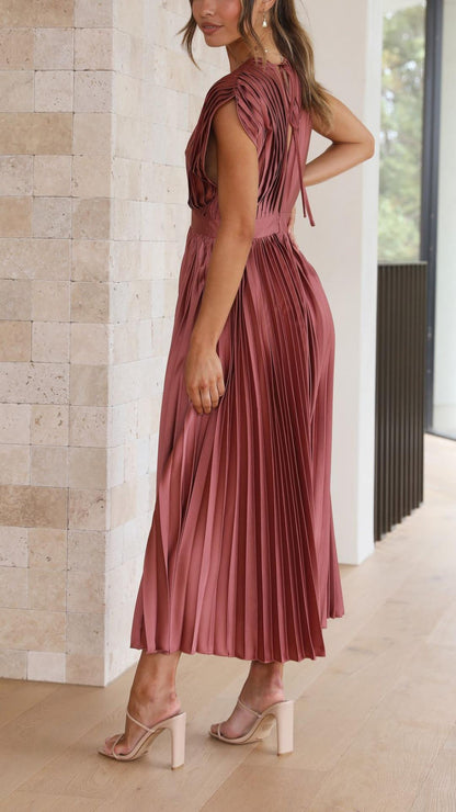 Caitlin | Elegant Pleated Maxi Dress