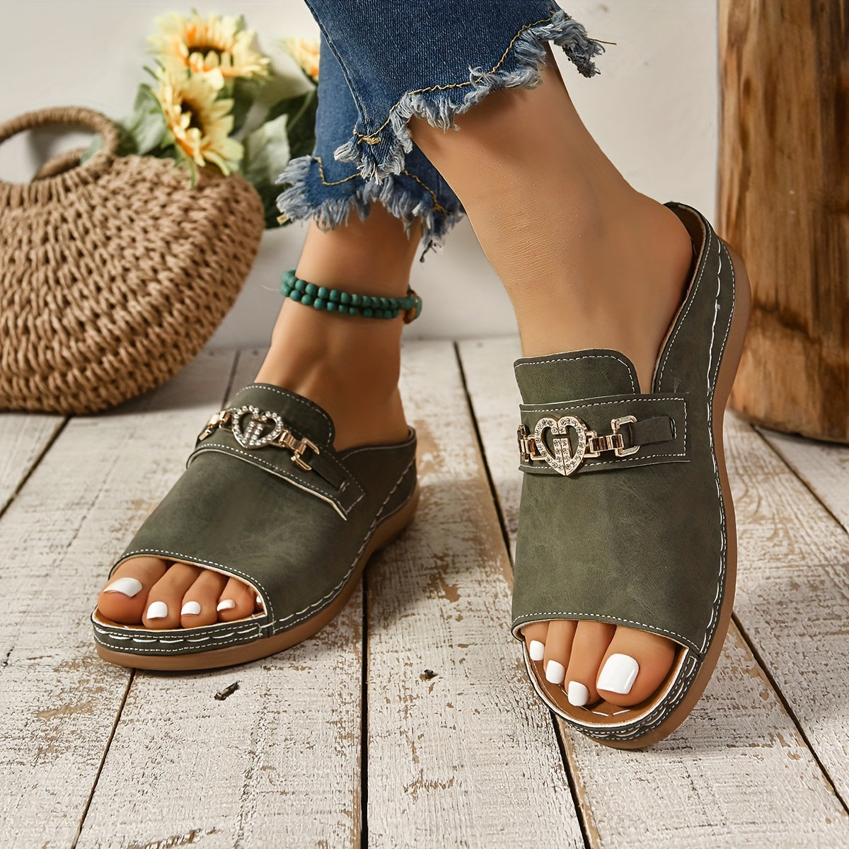 Zephyrine | Women's Flat Adjustable Sandals
