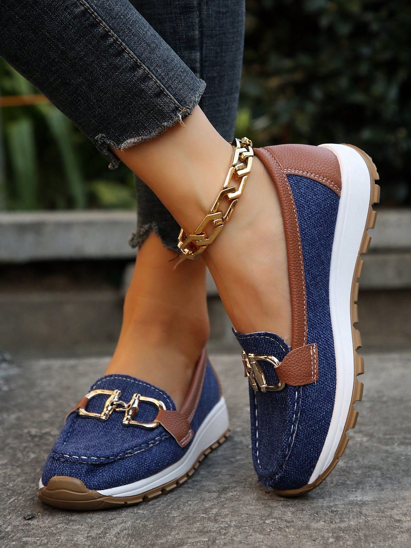 Pearl | Women's Gold Buckle Comfort Loafers