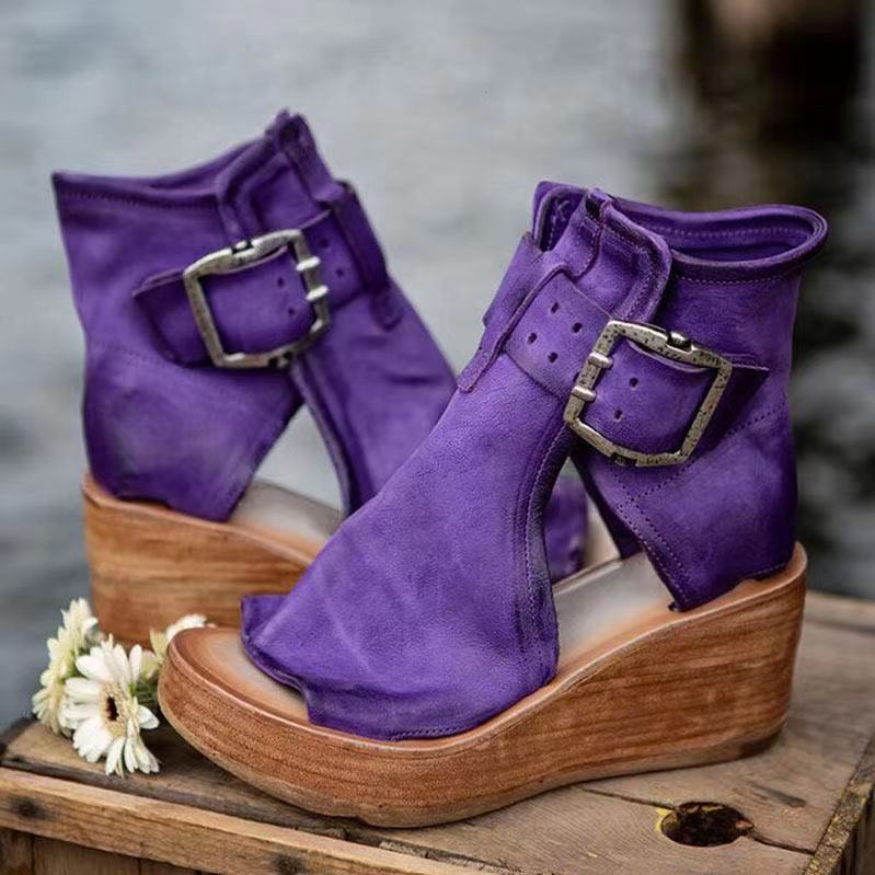 Yvette | Wedge Sandals with Buckle in Boho Style
