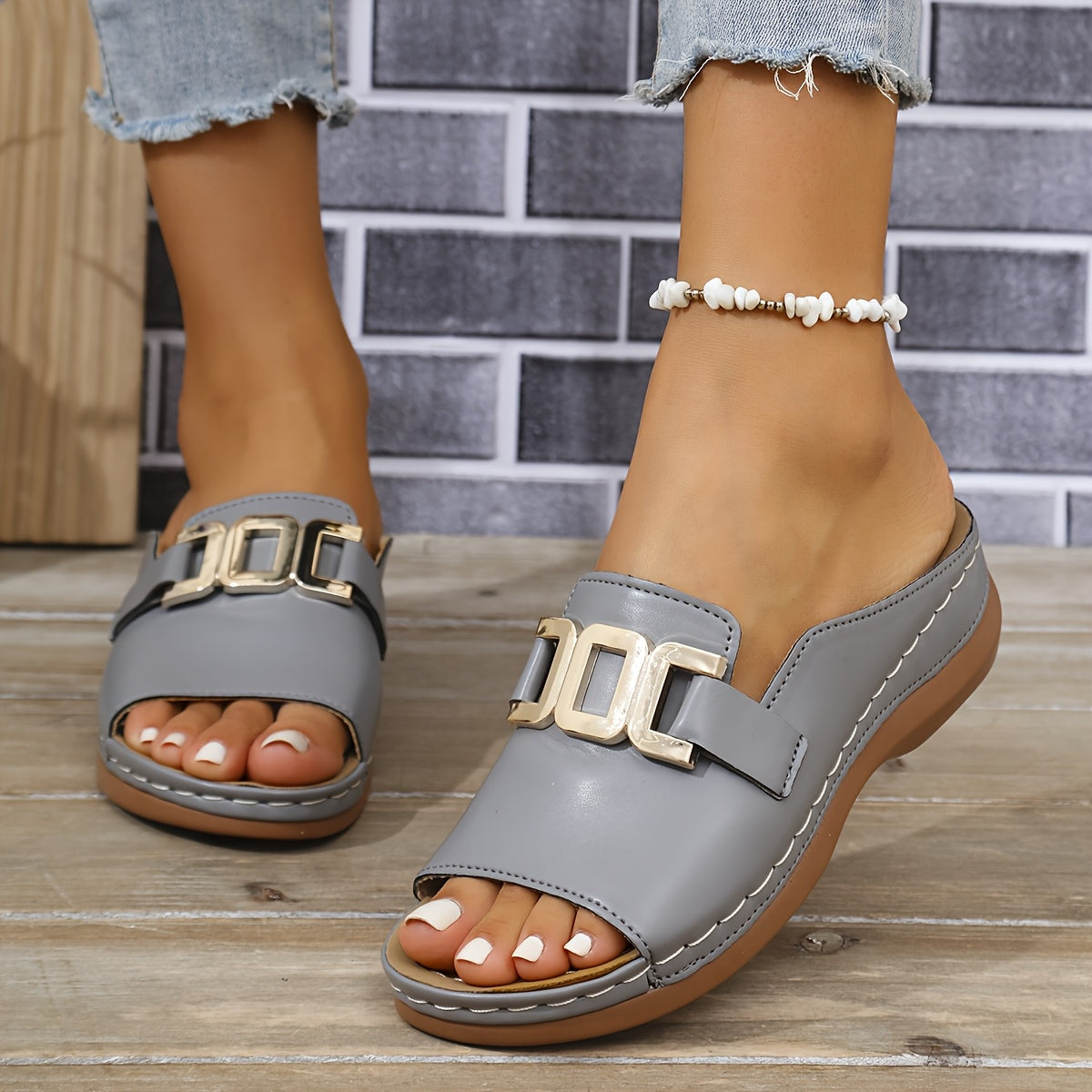 Annelise | Women's Cushioned Buckle Sandals