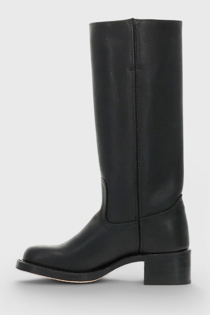 Norma | Modern Classic Boots for All-Season Wear