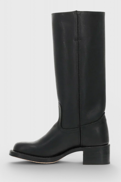 Norma | Modern Classic Boots for All-Season Wear