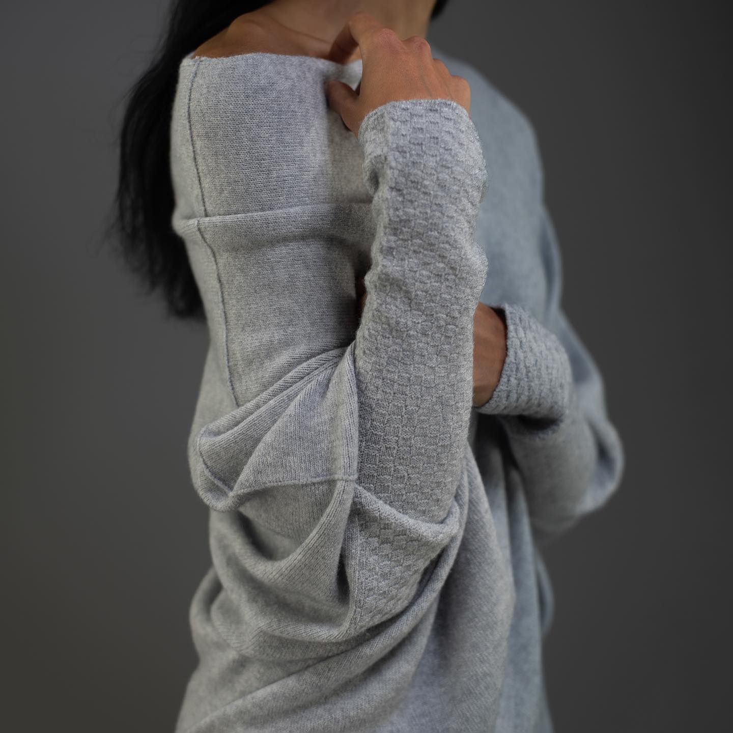 Elin | Women's Off Shoulder Long Sleeve Sweater