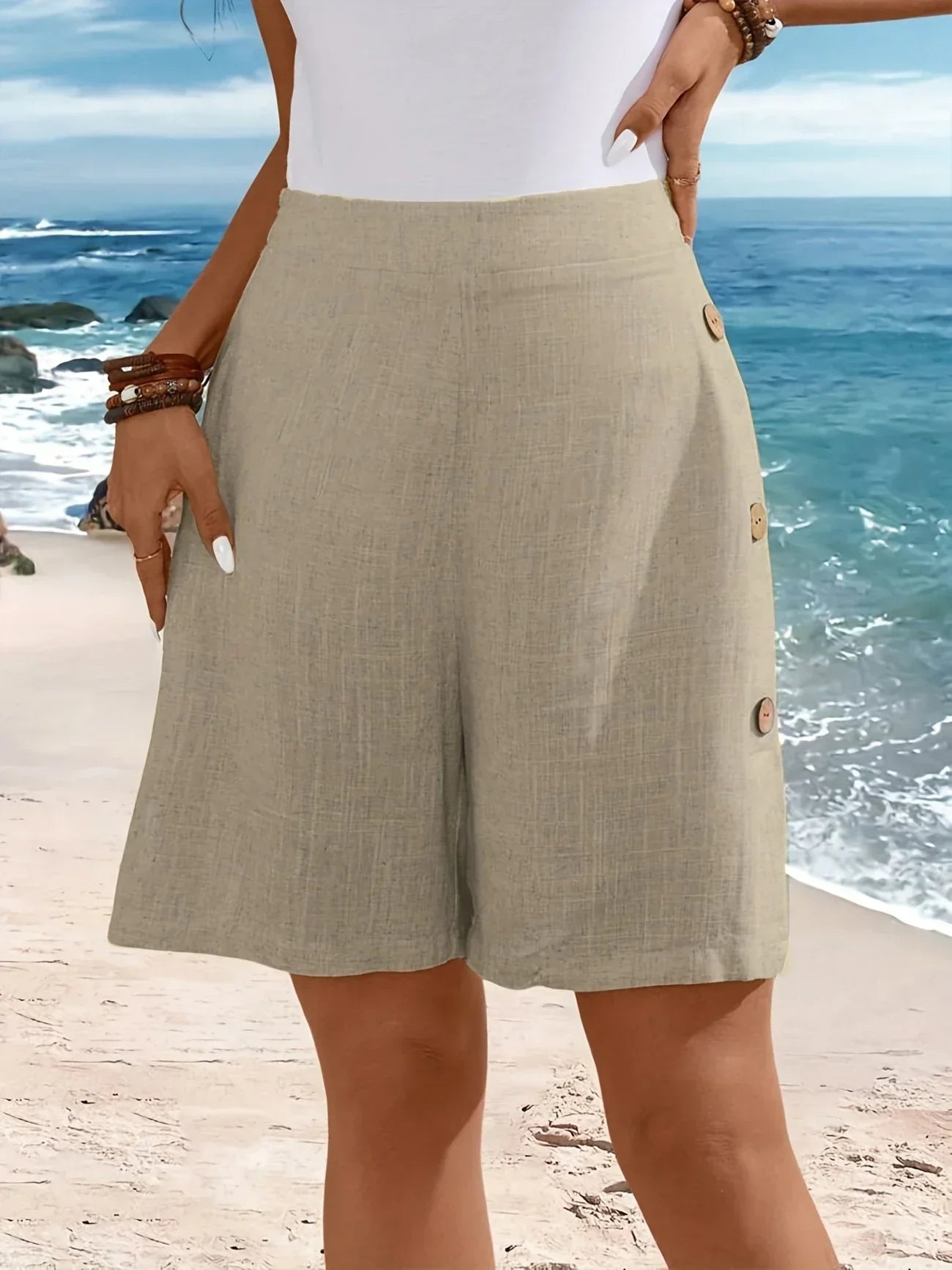 Zana | Comfortable Shorts With Buttons