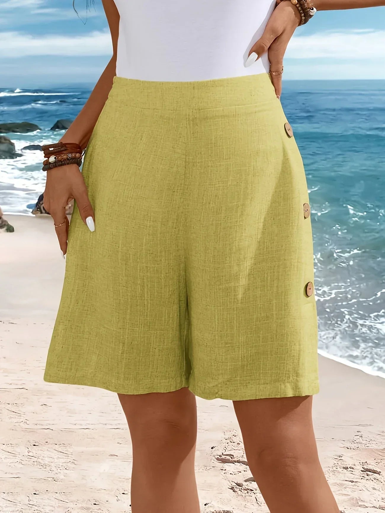 Zana | Comfortable Shorts With Buttons