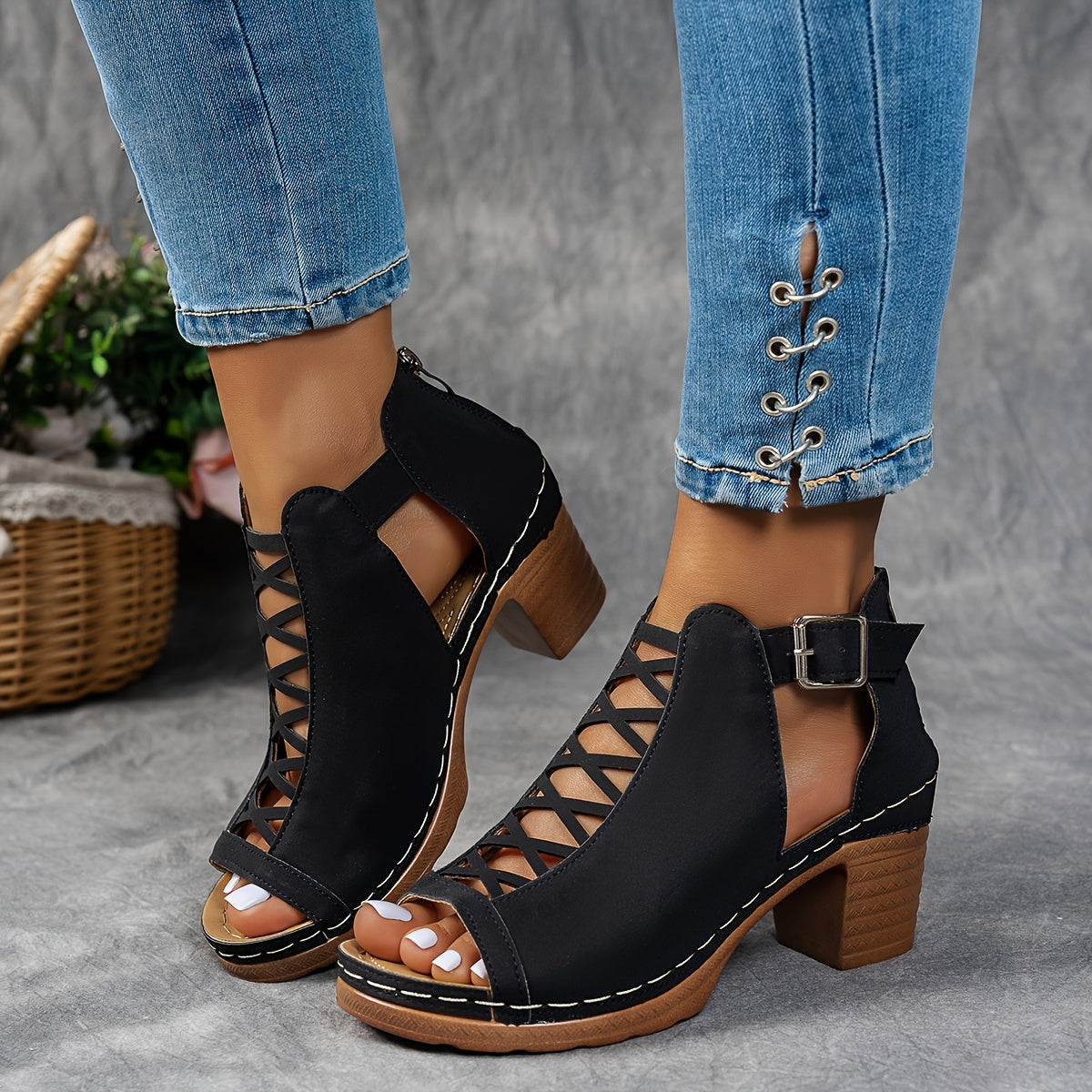 Milly | Women's Cushioned Adjustable Sandals