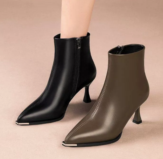 Astrid2™ | Luxe Kitten Boots