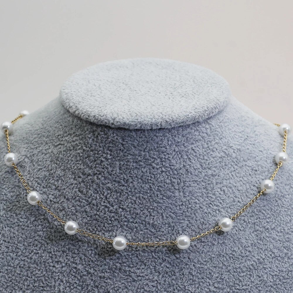 Dorothea | Gold Pearl Necklace