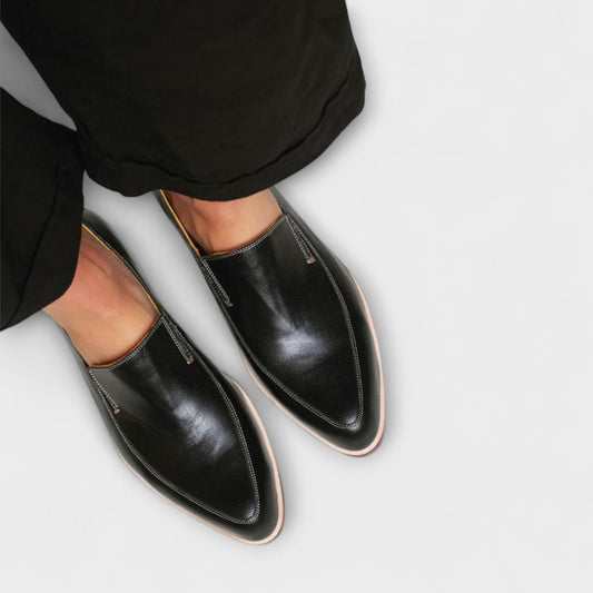 Arwen2™ | Women's Black Slip-On Loafers