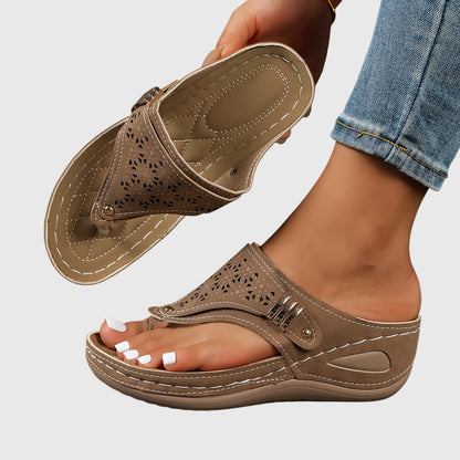 Jaidah | Women's Platform Ankle Strap Sandals
