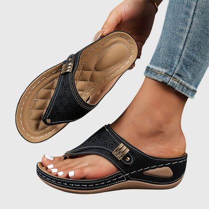 Jaidah | Women's Platform Ankle Strap Sandals