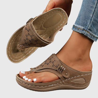Jaidah | Women's Platform Ankle Strap Sandals