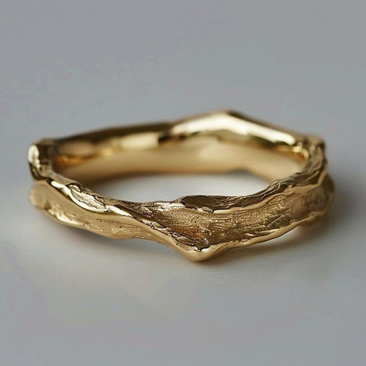 Callista™ | Vintage Hammered Gold Ring
