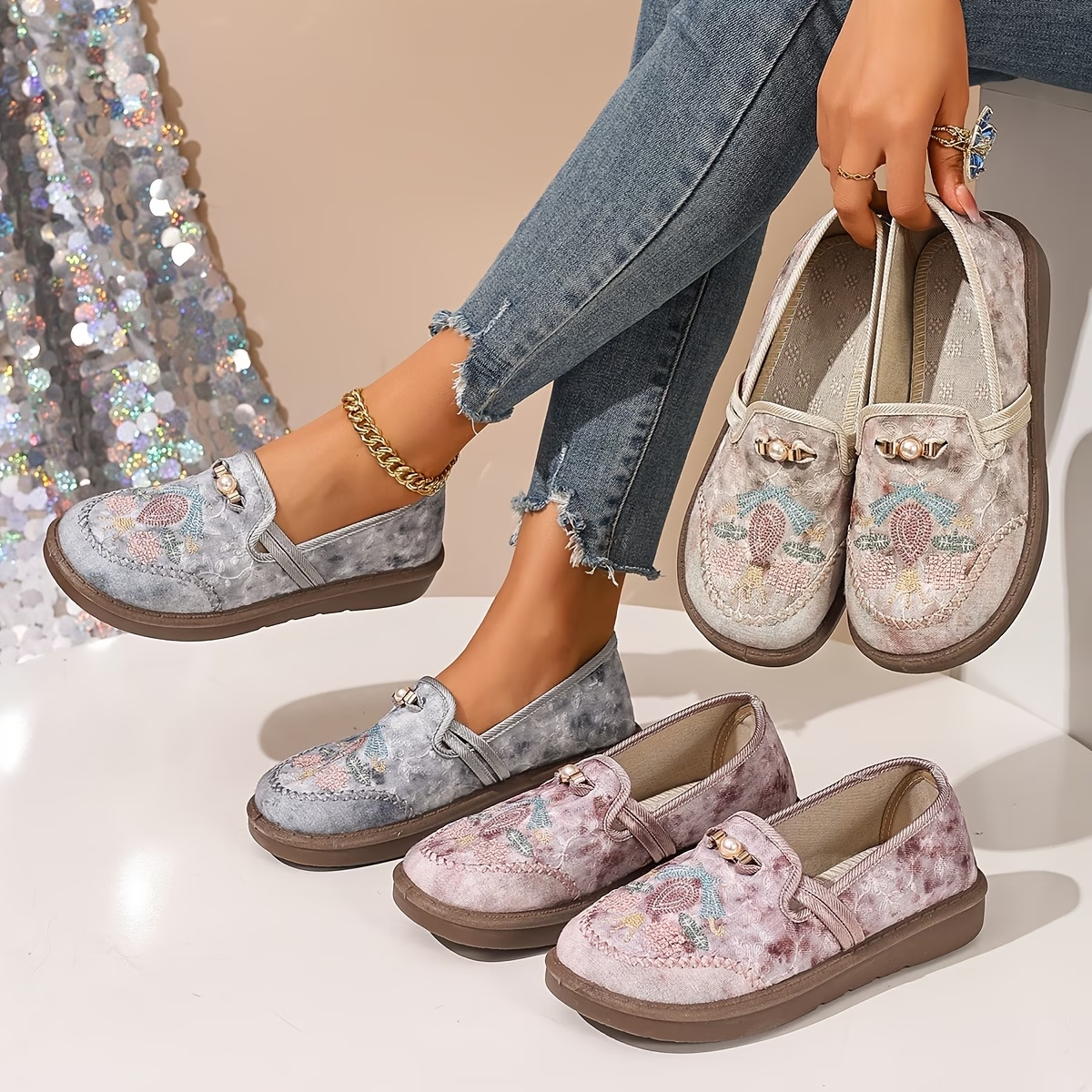 Raven | Women's Embroidered Floral Loafers