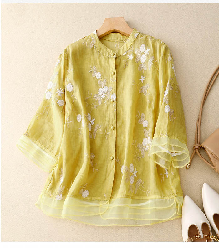 Savannah | Chic Blouse with Floral Accents