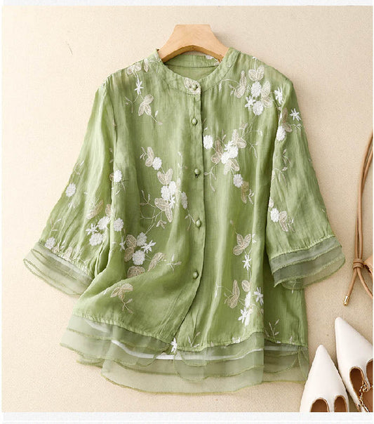 Savannah | Chic Blouse with Floral Accents